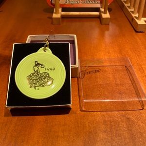1999 Dancing Lady Fiestaware Ornament in chartreuse